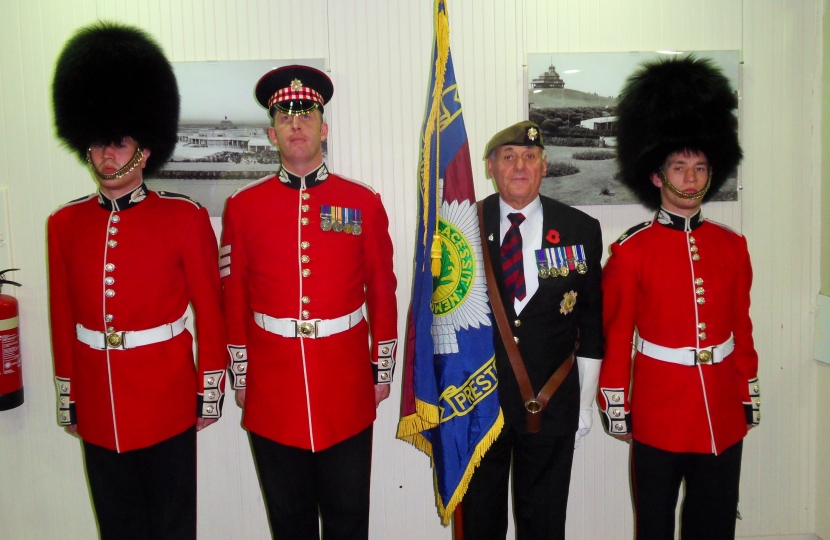 Tom Davies pictured with members of the Scots Guards